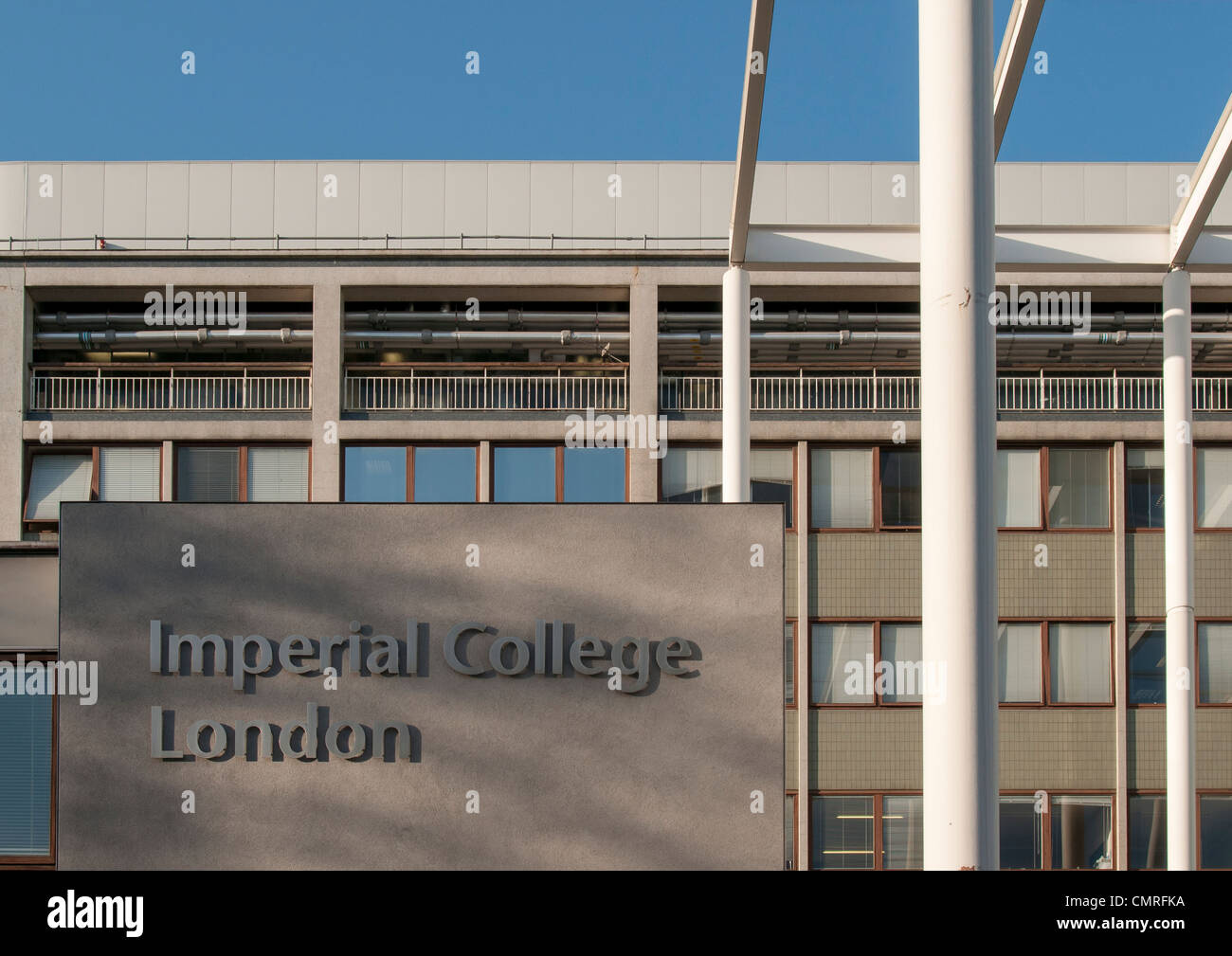 Costruzione di l'Imperial College Business School (DEGLI ORGANISMI  INTERNAZIONALI DI PRODOTTO), South Kensington Campus, West London, England,  Regno Unito Foto stock - Alamy