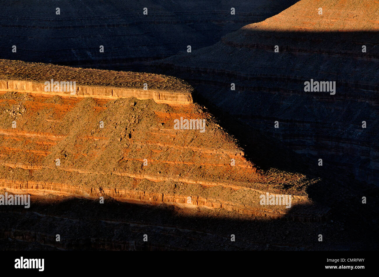 Alba sul canyon del fiume San Juan dal punto Muley, Southern Utah. Foto Stock