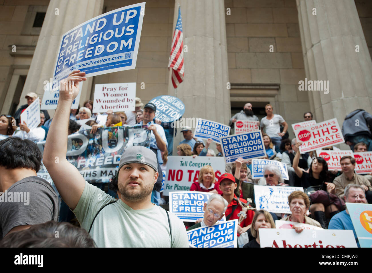 I membri dei vari religiosi pro-vita protesta dei gruppi di New York contro l' attuazione di ObamaCare Foto Stock