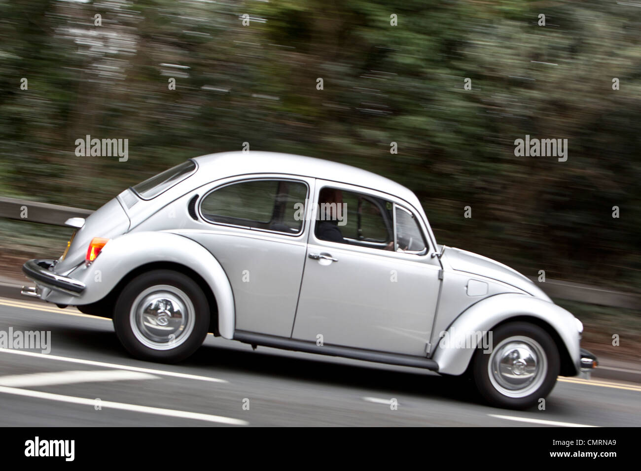 Volkswagen maggiolino tipo 1 esterno in movimento Foto Stock