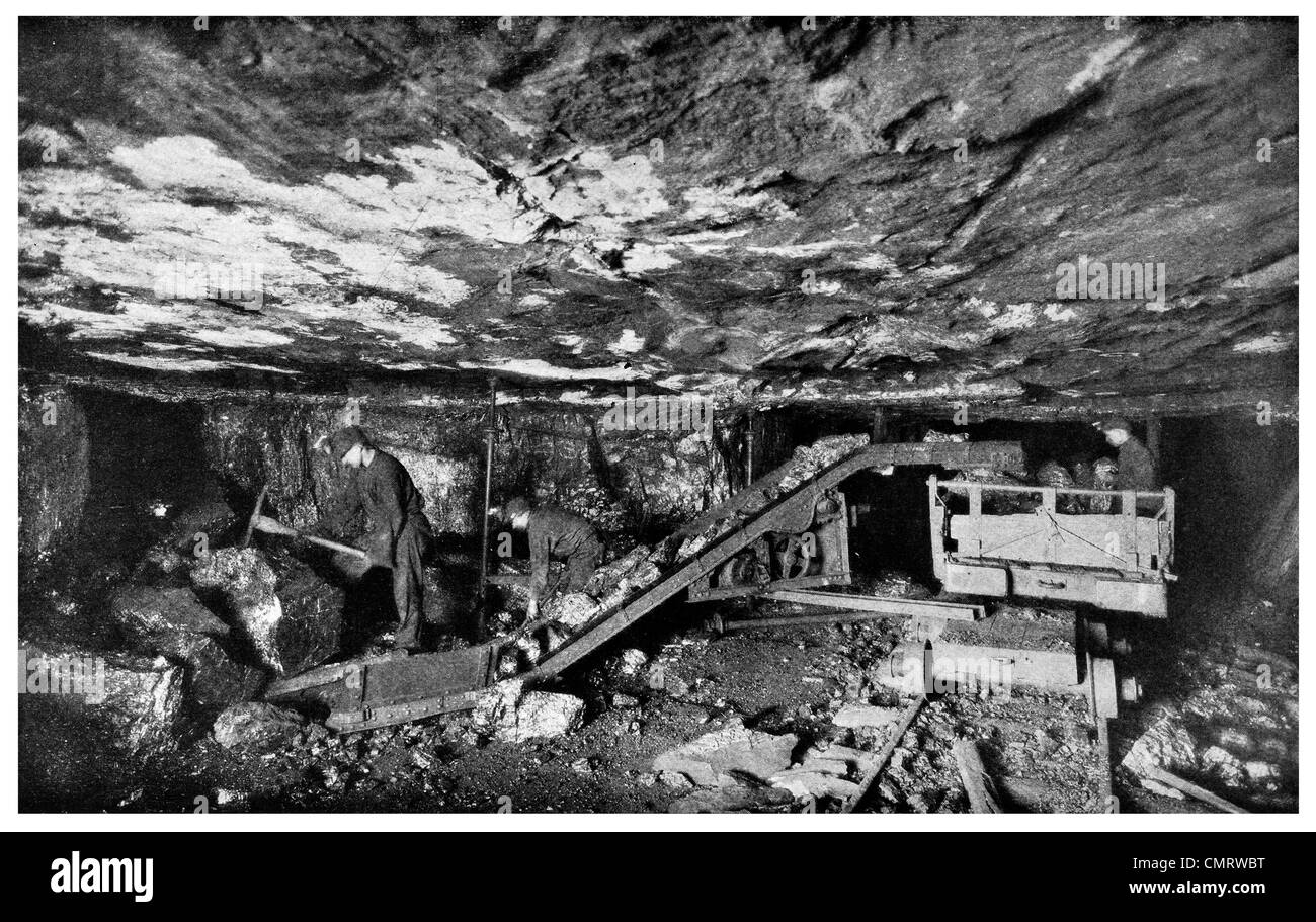 1918 miniera di carbone elettrico caricatore meccanico miner sughero e bottiglia mia Scranton Pennsylvania Foto Stock