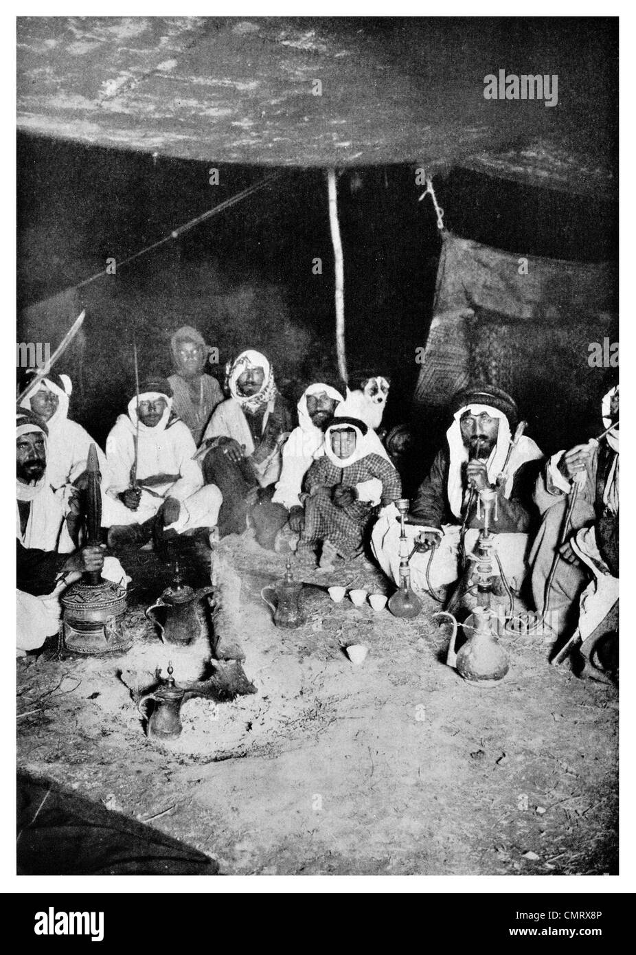 1919 Arab accampamento presso il monte Sinai Foto Stock