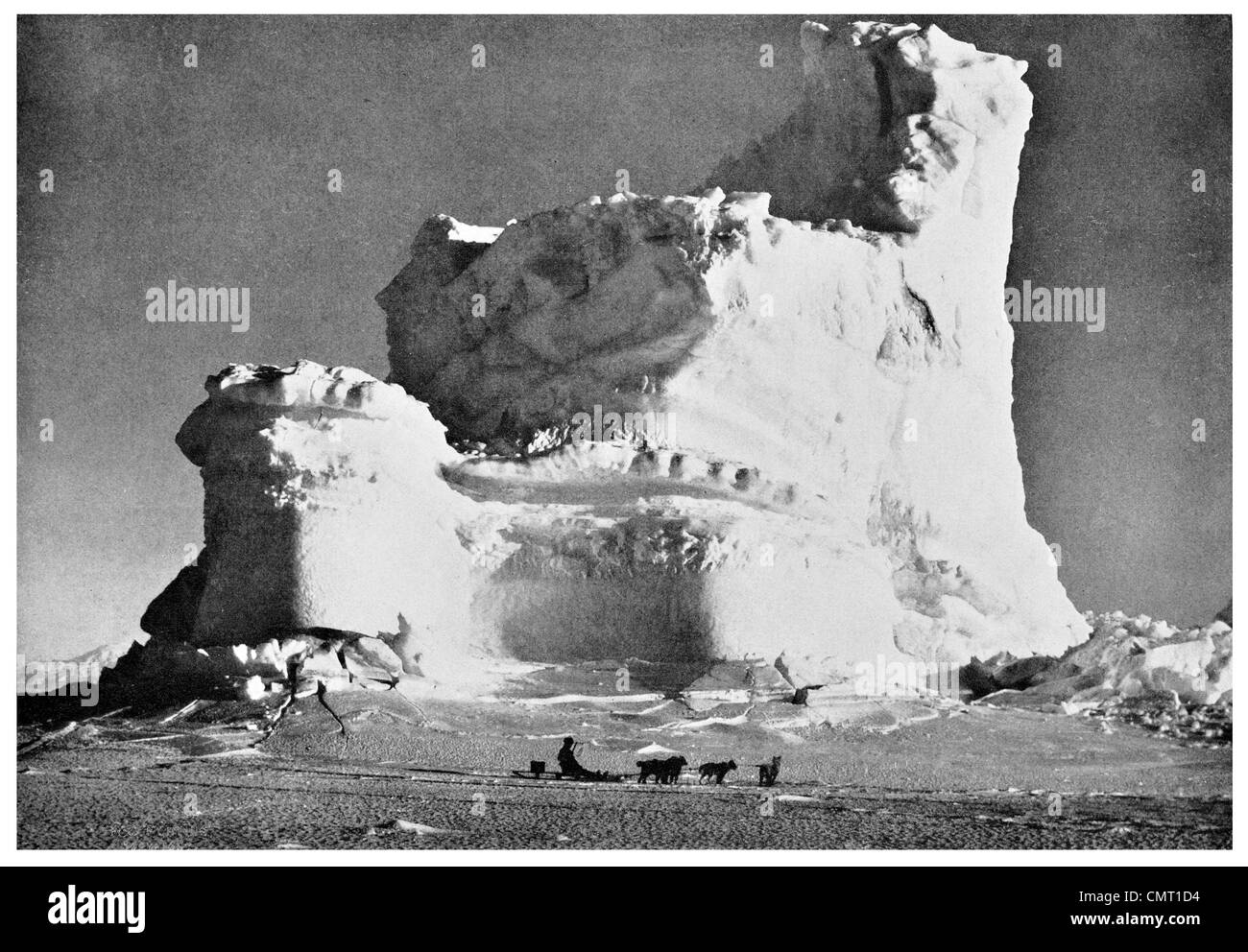 1912 Castello Iceberg congelati Cape Evans Terra Nova Expedition, ufficialmente il British Antarctic Expedition Foto Stock