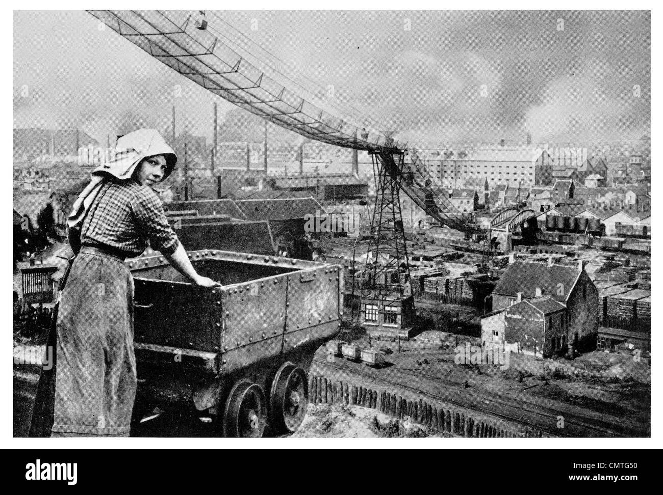 1925 Ragazza minatore Black Country 15 anni Foto Stock