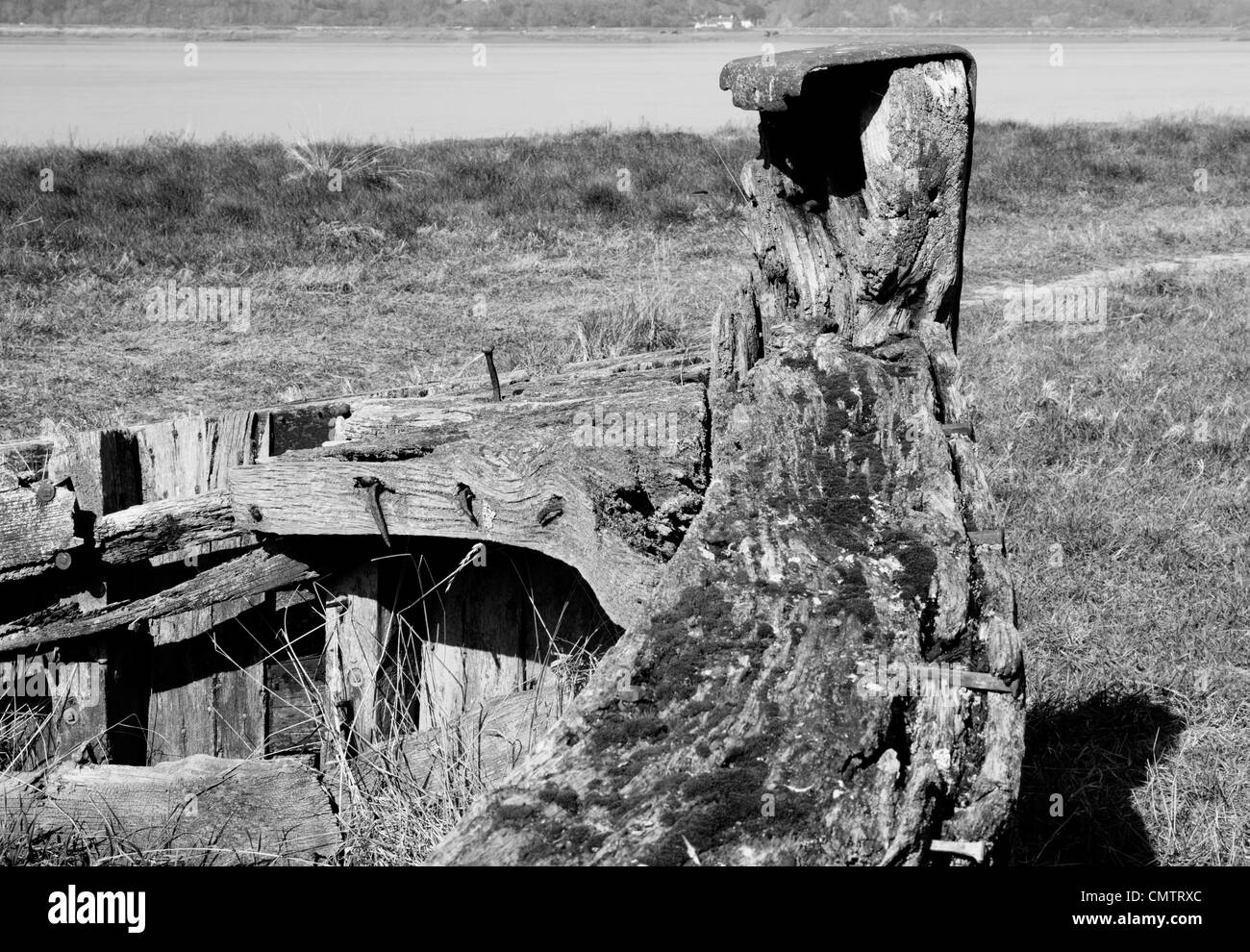 Chiatte distrutto nei pressi del villaggio di Purton Gloucestershire, sulle rive del fiume Severn Foto Stock