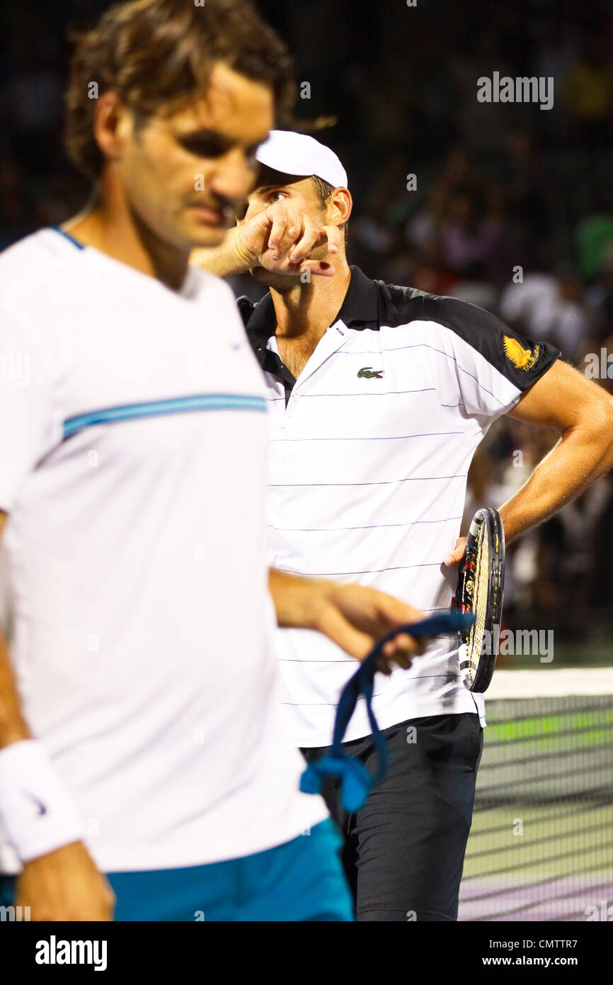 Andy Roddick di USA reagisce dopo la sua vittoria contro Roger Federer presso il Sony Ericsson Open a Crandon Park, FL Foto Stock