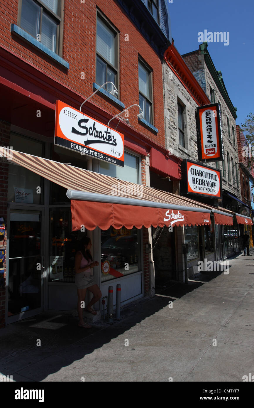 Schwartz's Deli a Montreal, Quebec, Canada. Schwartz è stata fondata nel 1928 da Ruben Schwartz, un ebreo immigrato dalla Romania. Foto Stock