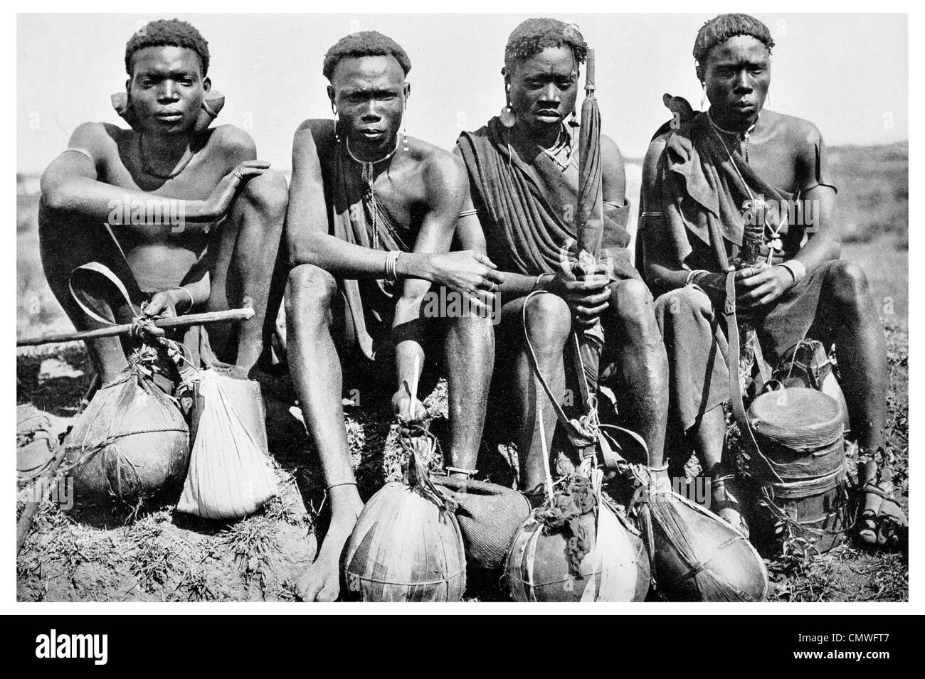 1925 Dandies di Kikuya tribù Kenya Africa Colonia Foto Stock