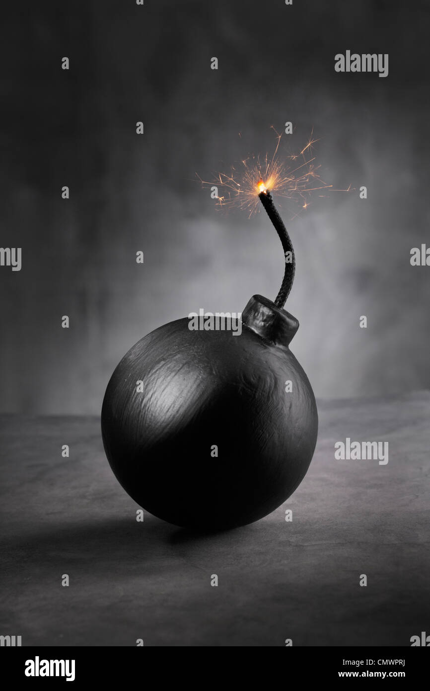 Uno stile Cartoon bomba innescata con fusibile. Foto Stock