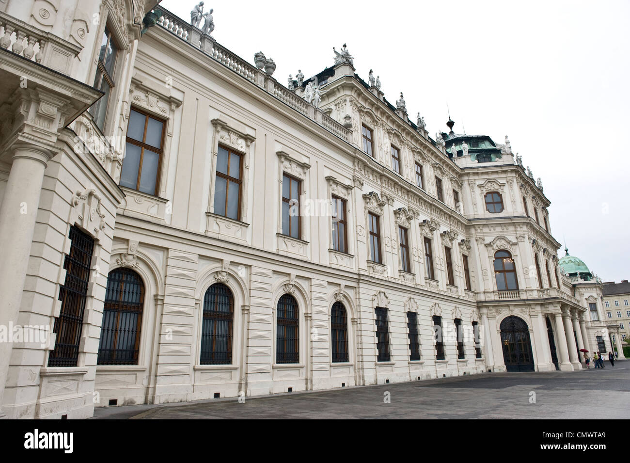 Un lungo e storico museo europeo. Foto Stock