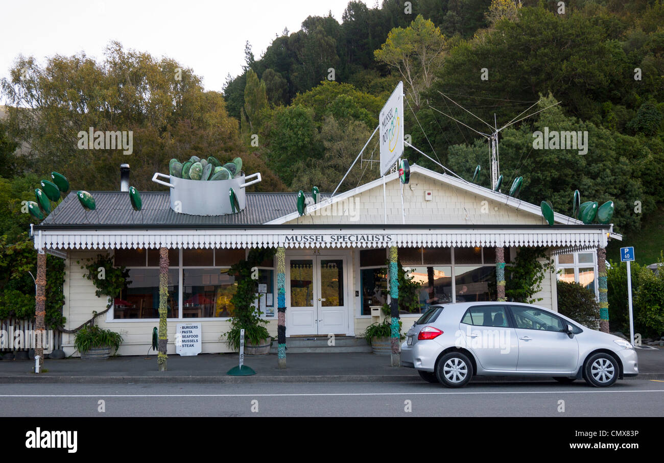 Esterno della pentola di mitilo a Havelock, un ristorante specializzato in Nuova Zelanda verde-cozze con labbro Foto Stock