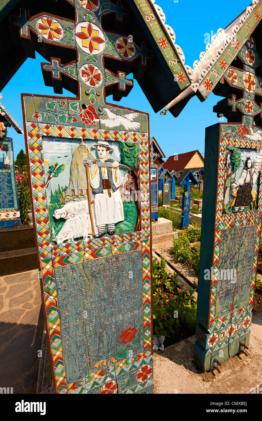 Il Cimitero allegro ( Cimitirul Vesel ), Sapanta, Maramares, nel nord della Transilvania, Romania. Foto Stock