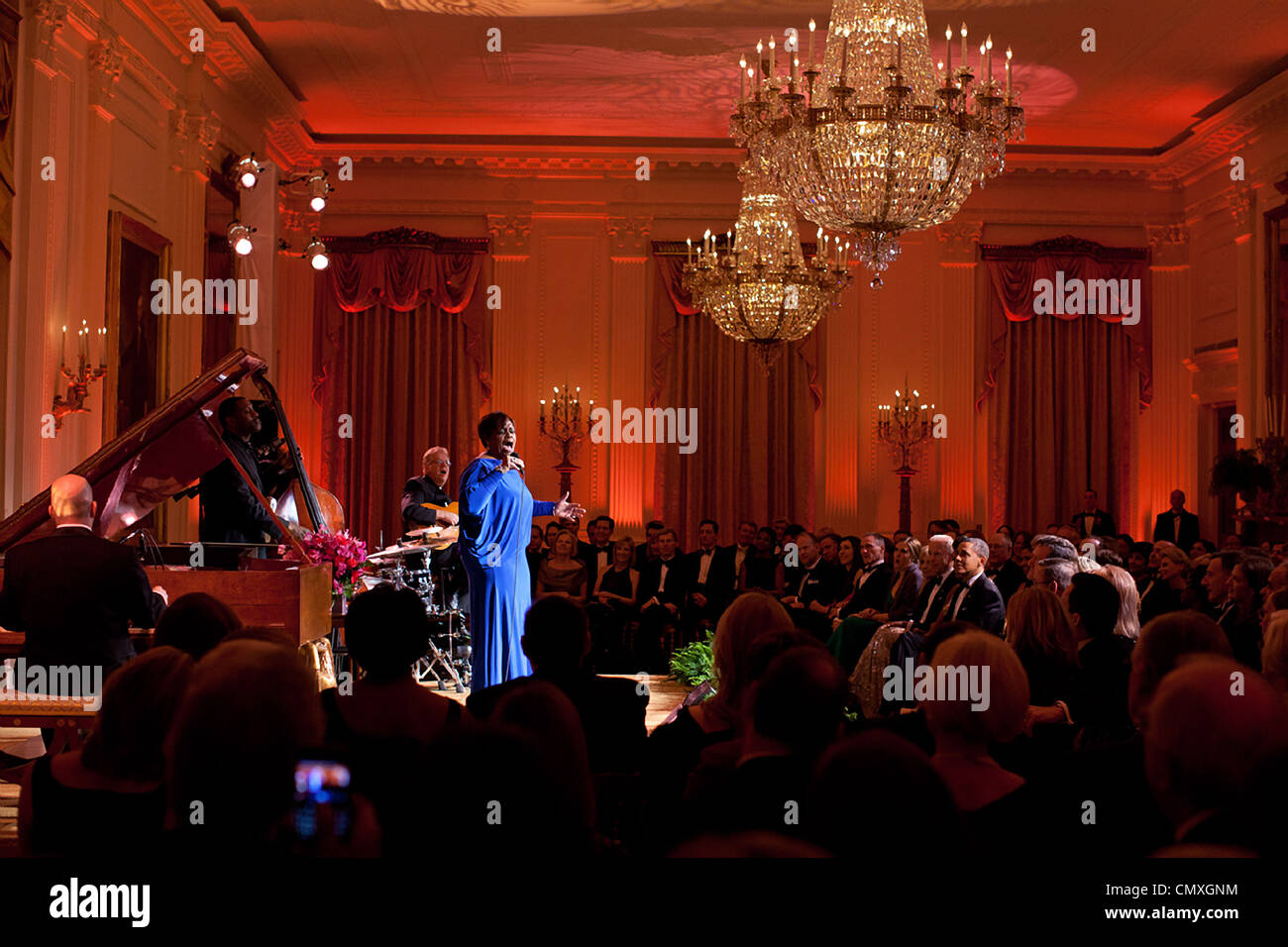 Dianne Reeves esegue nella Sala Est della Casa Bianca durante i governatori nazionali associazione cena, domenica 26 febbraio, 2012. Foto Stock