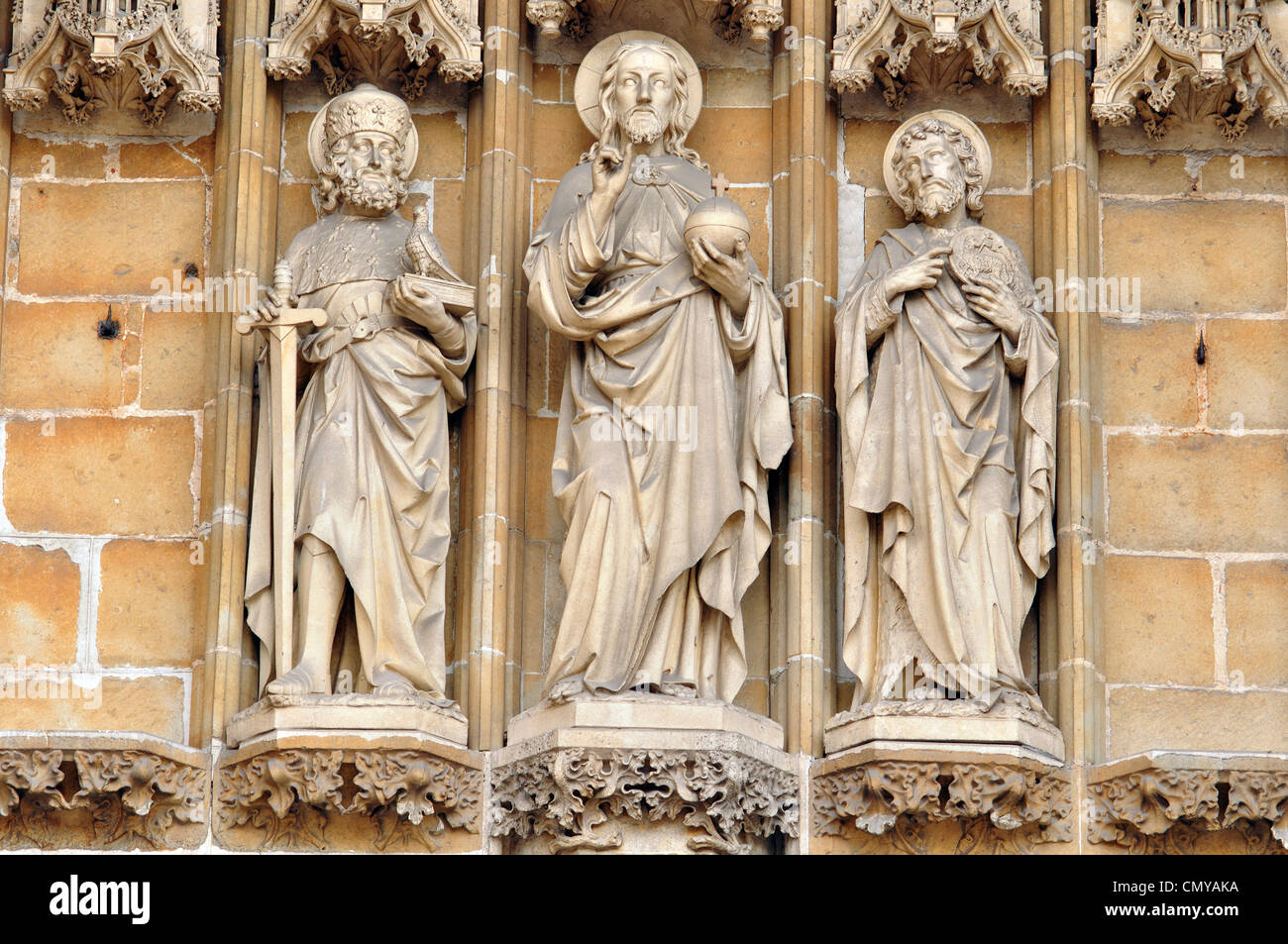 Belgio, Fiandre, Gand, Cattedrale di San Bavone, dettaglio facciata, statua Foto Stock