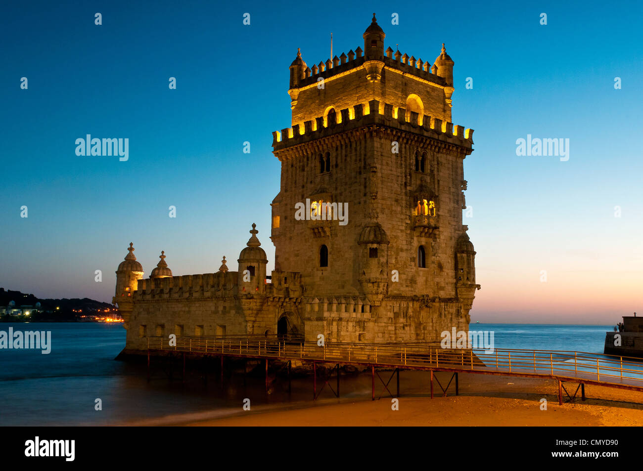 Belém Torre de Belém al tramonto, Lisbona, Portogallo Foto Stock
