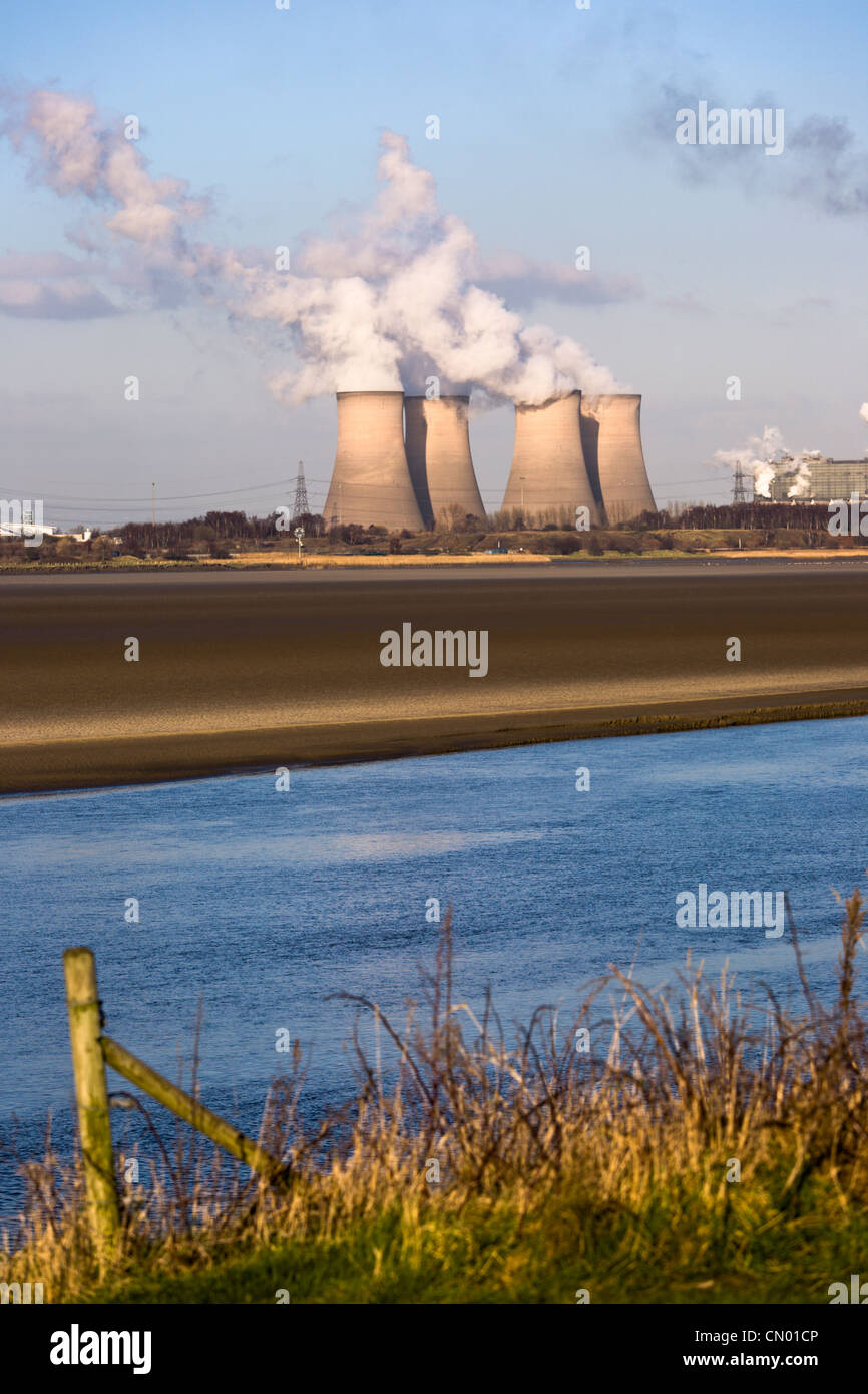 Per la produzione di energia elettrica a carbone, stazione Fiddlers Ferry, Inghilterra Foto Stock