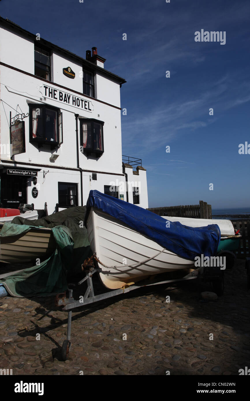 L'Hotel Baia di Robin Hood's Bay vicino a Whitby, North Yorkshire. Foto Stock