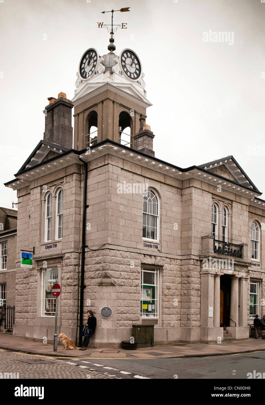 Regno Unito, Cumbria, Ulverston, Union Street, stile Italianamente Savings Bank Building (ora Lloyds TSB Bank) Foto Stock