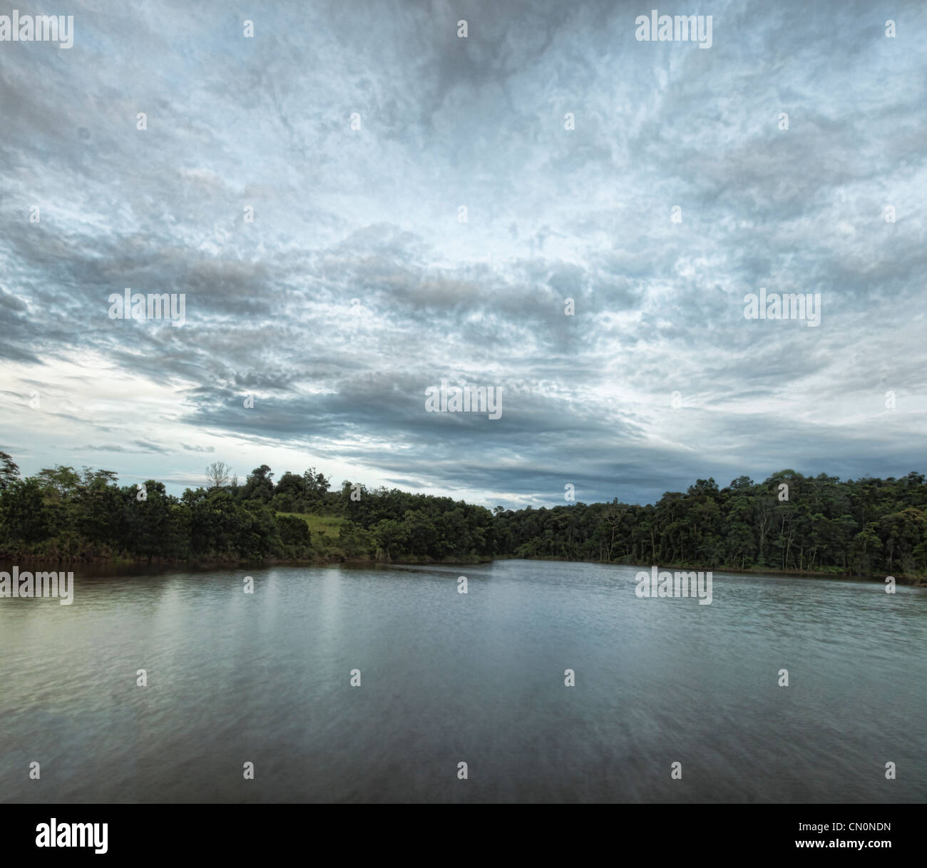 Il pittoresco lago paesaggio Foto Stock