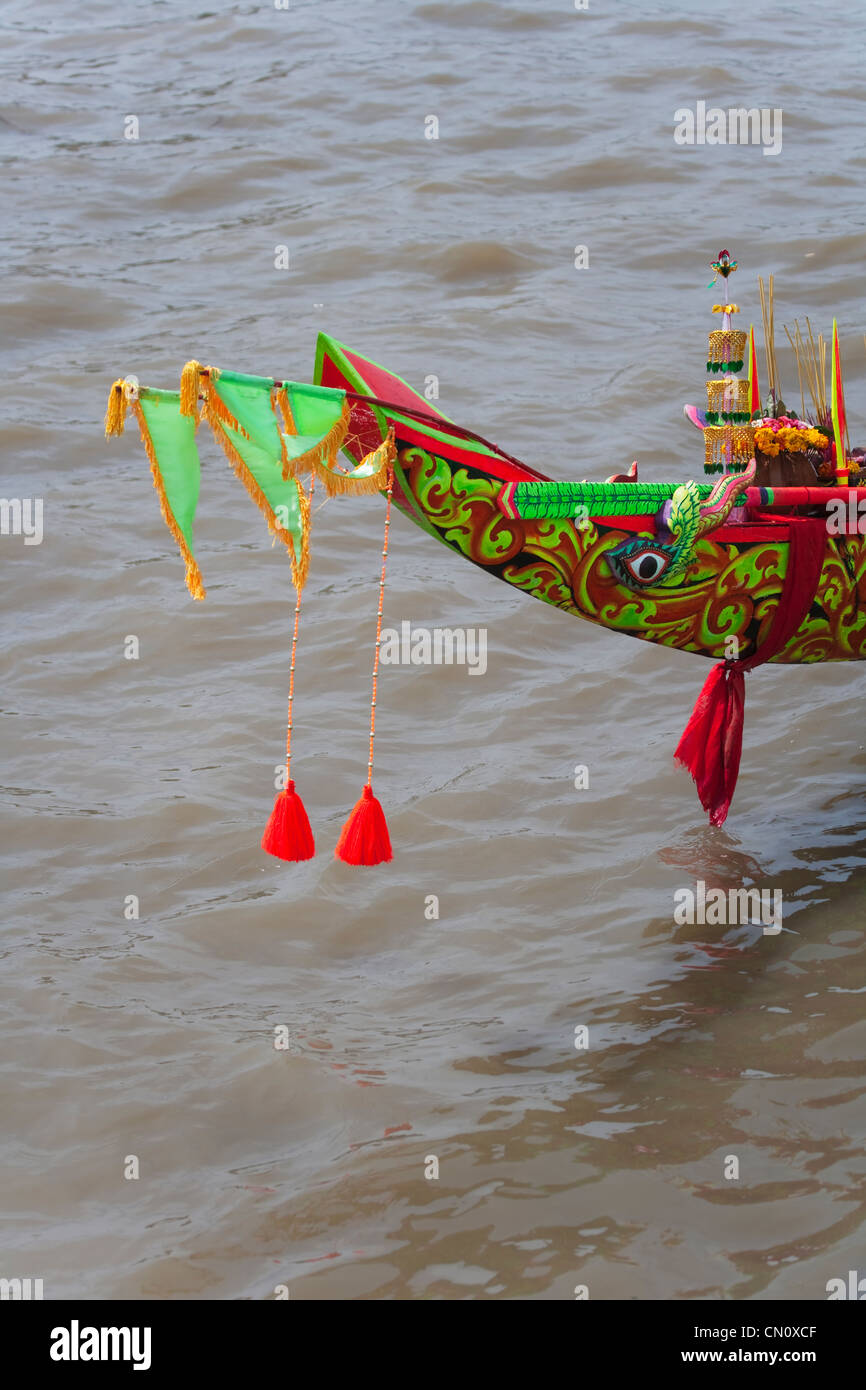 Ong Boat Race celebra il Khmer popolare di anno Nuovo festival, Ghe Festival delle ONG, sul fiume Mekong, Soc Trang, Vietnam Foto Stock