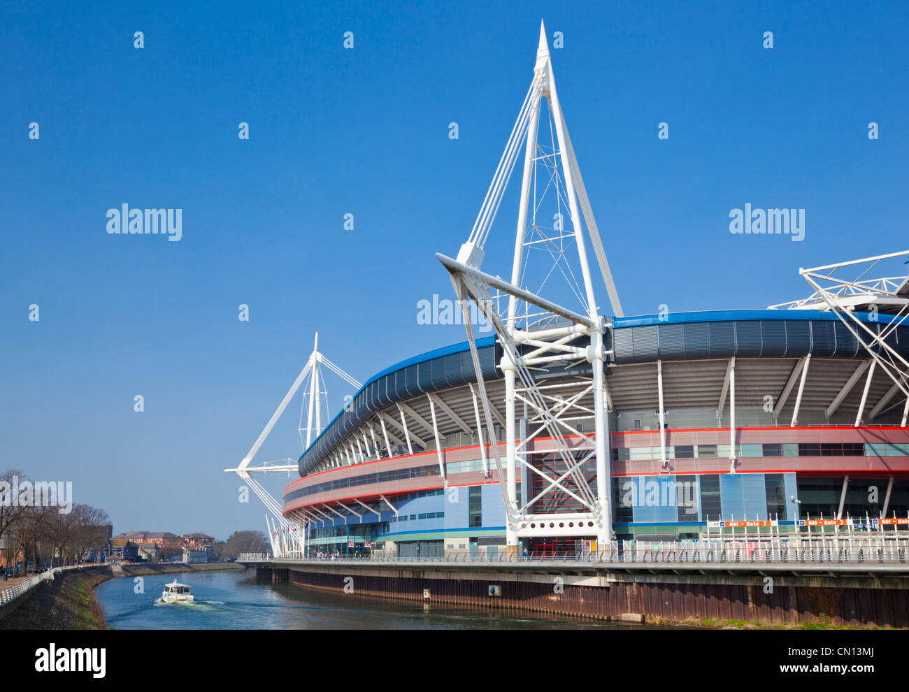 Principato Stadium o BT Millennium Stadium di tipo sportivo e concerto in centro città Cardiff South Glamorgan South Wales UK GB EU Europe Foto Stock
