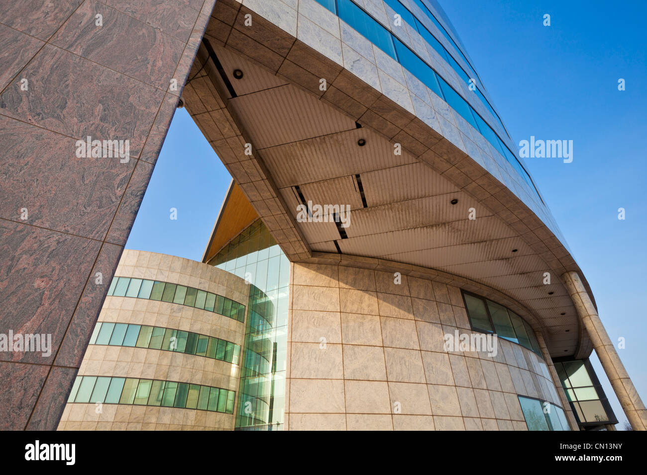 Atradius Credit Insurance Offices Cardiff Bay Harbour Drive edificio Atradius nella baia di Cardiff Cardiff Cardiff South Glamorgan South Wales UK GB Europe Foto Stock