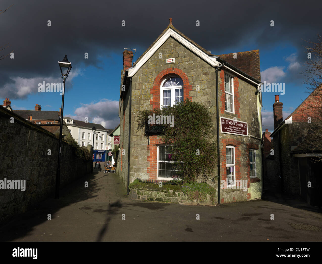 Il Dorset Inghilterra Shaftesbury Corner House profondità nascoste di bellezza e di Parrucchiere olistica Foto Stock