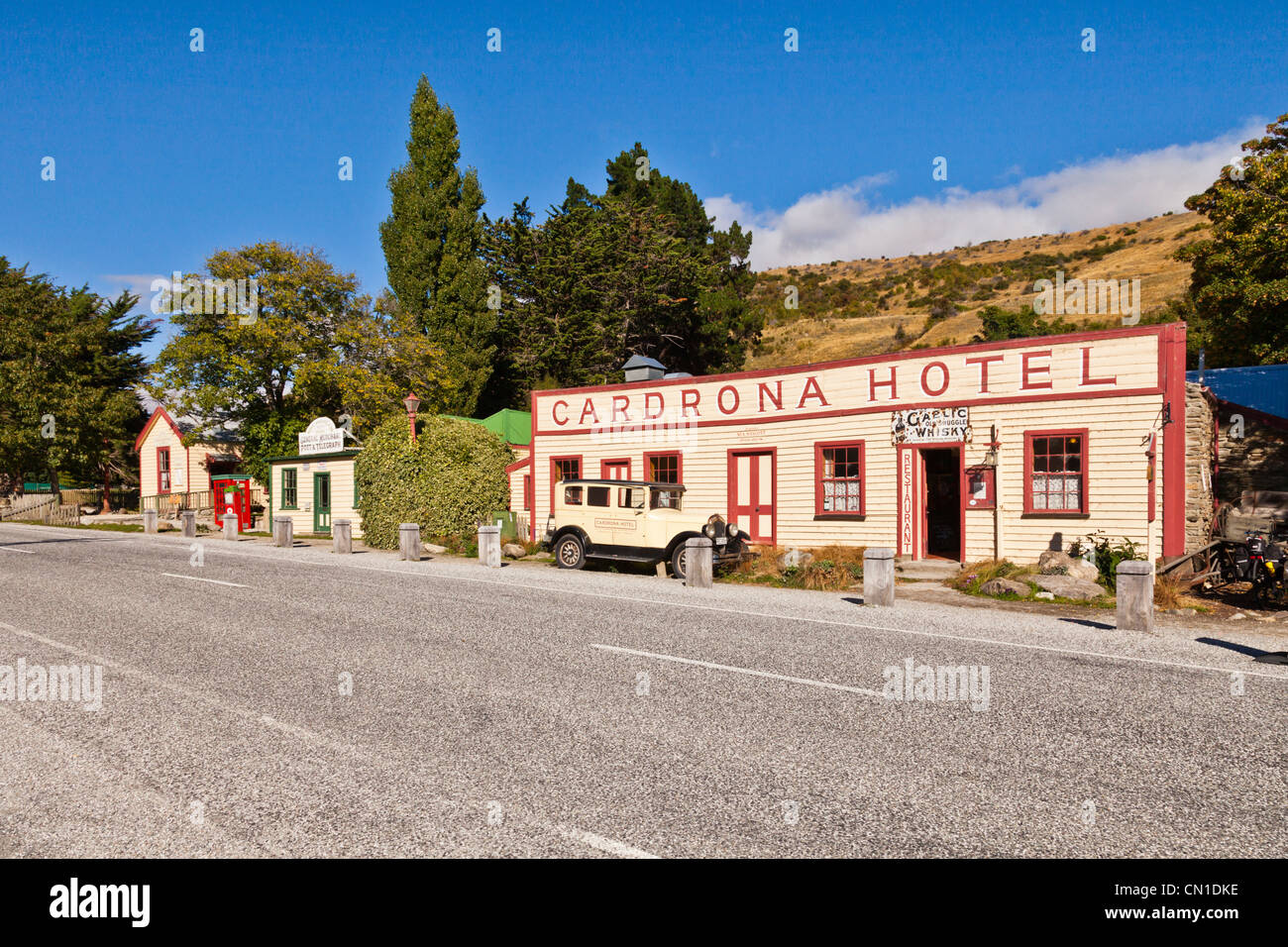 Cardrona è un ex goldrush insediamento sulla Crown Range road tra Wanaka e Queenstown. Foto Stock