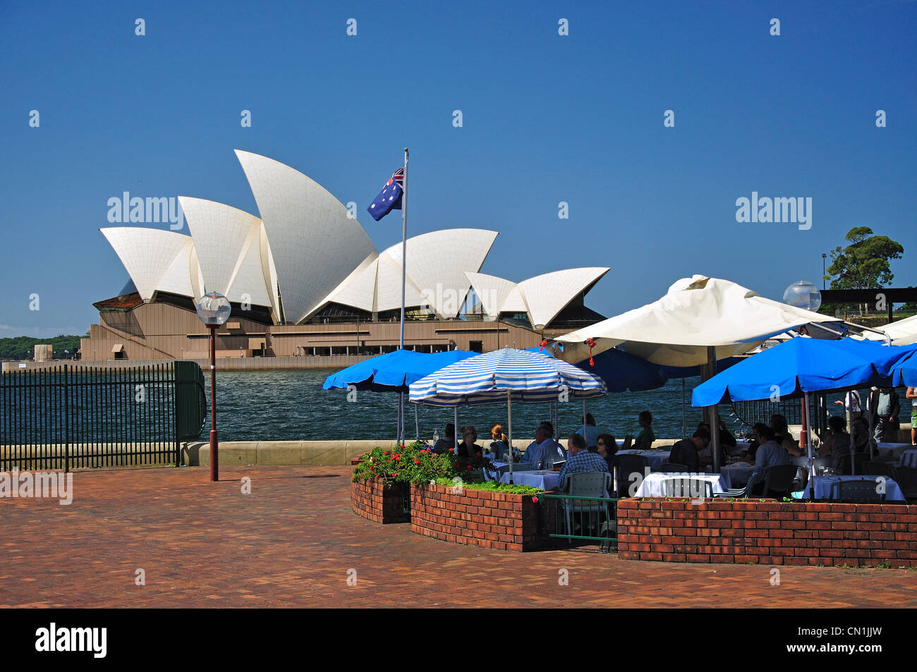 Peter Doyles presso il molo ristorante e Sydney Opera House, Bennelong Point, Sydney, Nuovo Galles del Sud, Australia Foto Stock