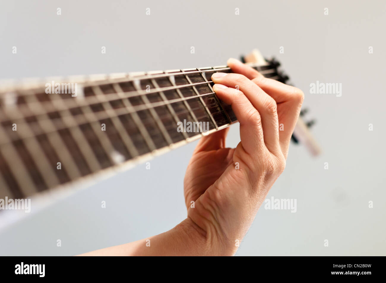 Riproduzione di chitarra elettrica Foto Stock