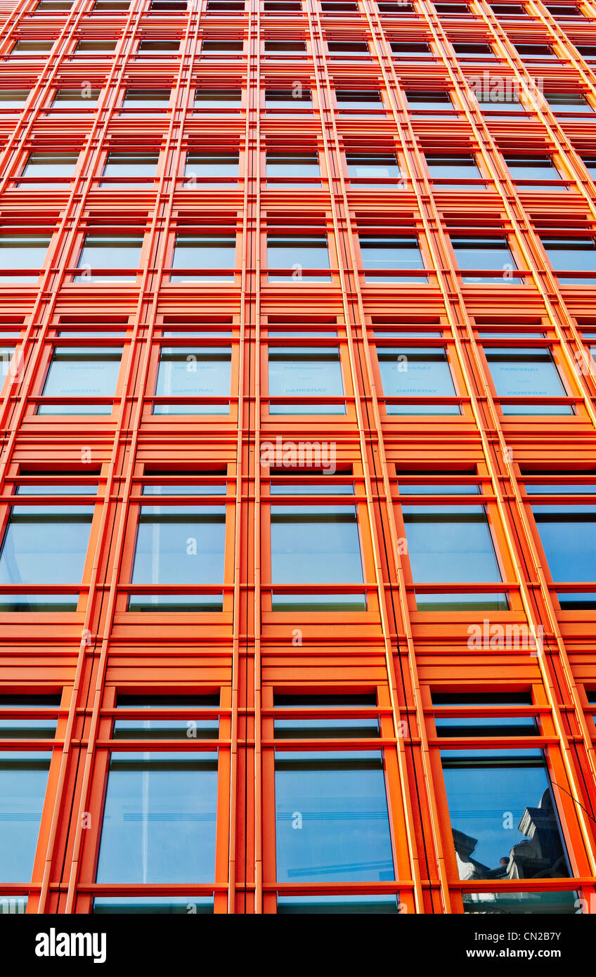 Colore arancio edificio per uffici Foto Stock