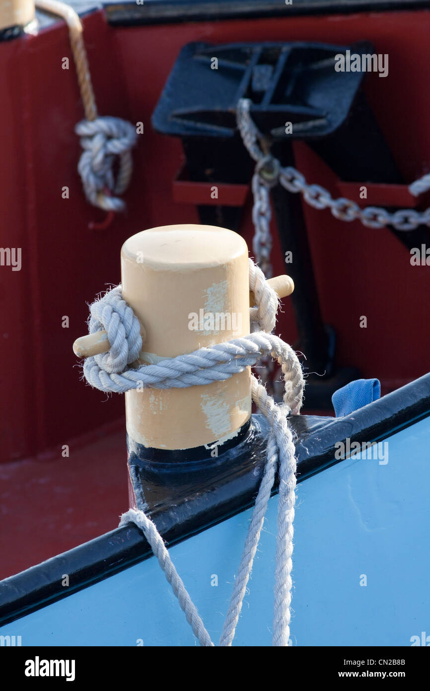 Posto barca post sulla barca da pesca, REGNO UNITO Foto Stock