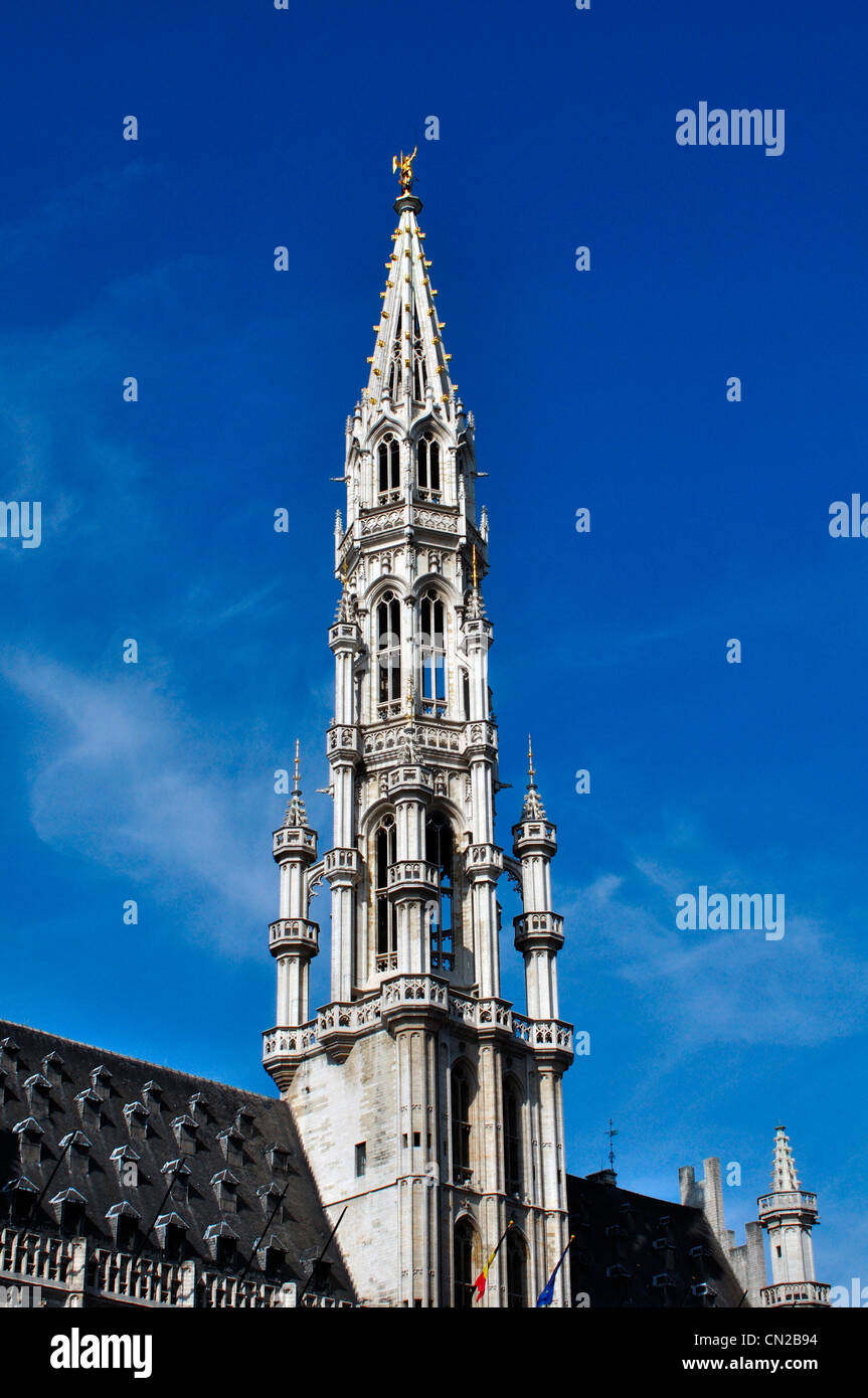 Il Belgio, Bruxelles, Grand Place Square, Municipio, Torre Foto Stock