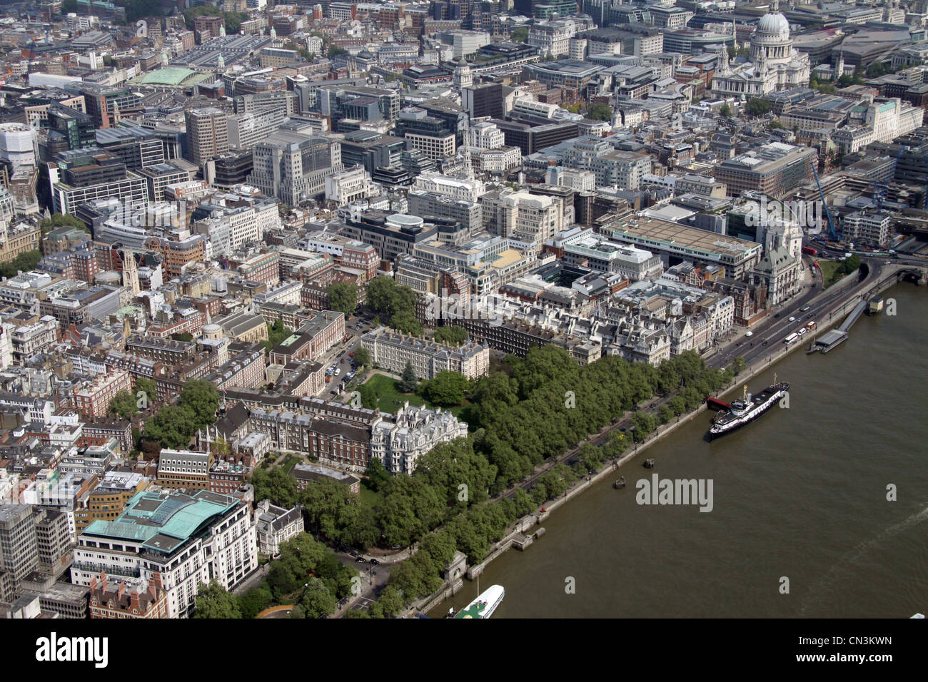 Vista aerea del tempio interno giardini e Temple Place, Londra WC2 Foto Stock