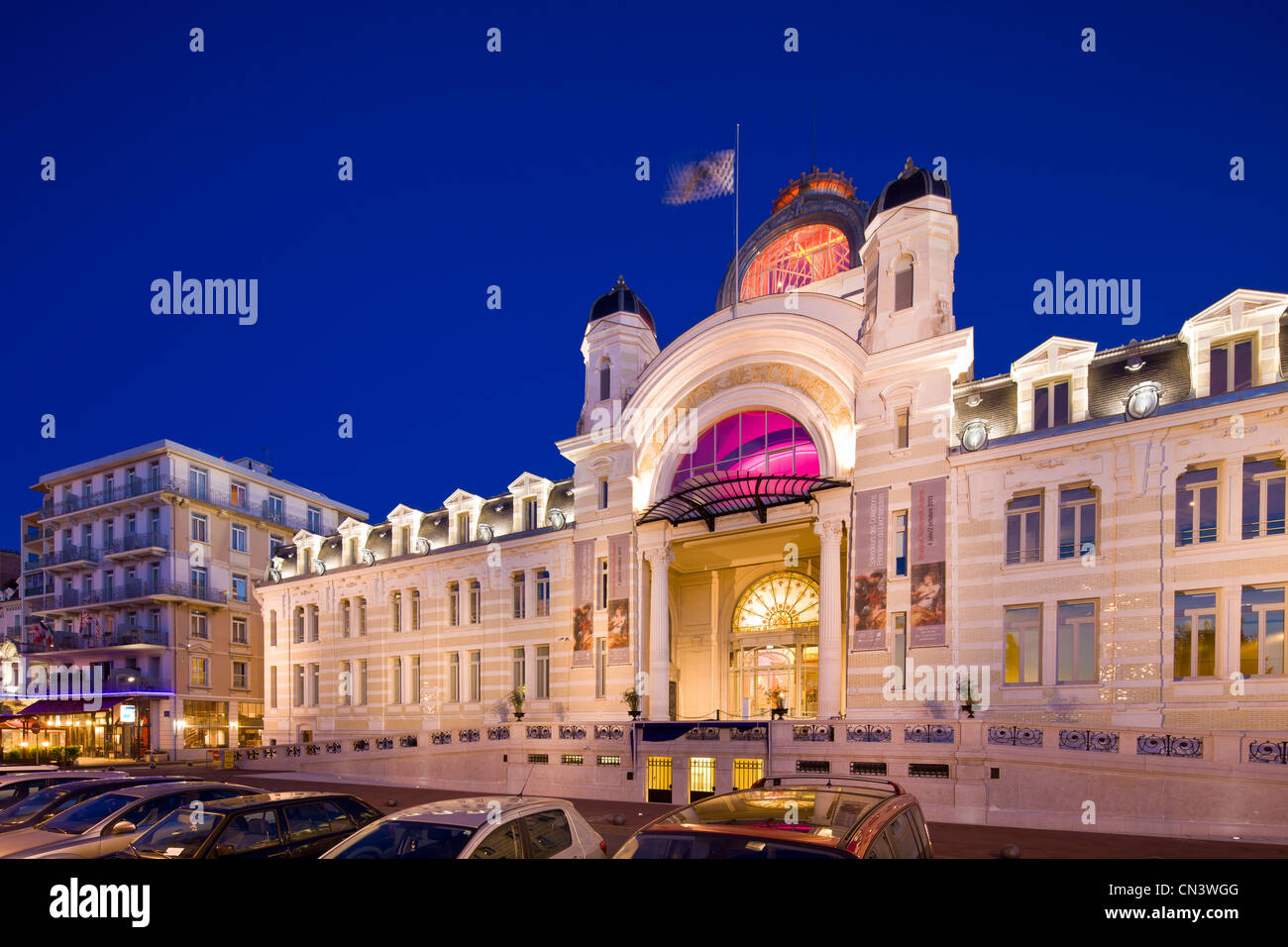 Francia, Haute Savoie, Chablais, Evian Les Bains, Le Palais Lumiere, sala conferenza alloggiata nel fordans, les antiche terme Foto Stock