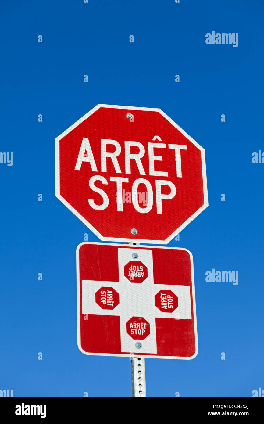 Canada, Provincia di Quebec, stop, illustrazione sul bilinguismo in Canada Foto Stock