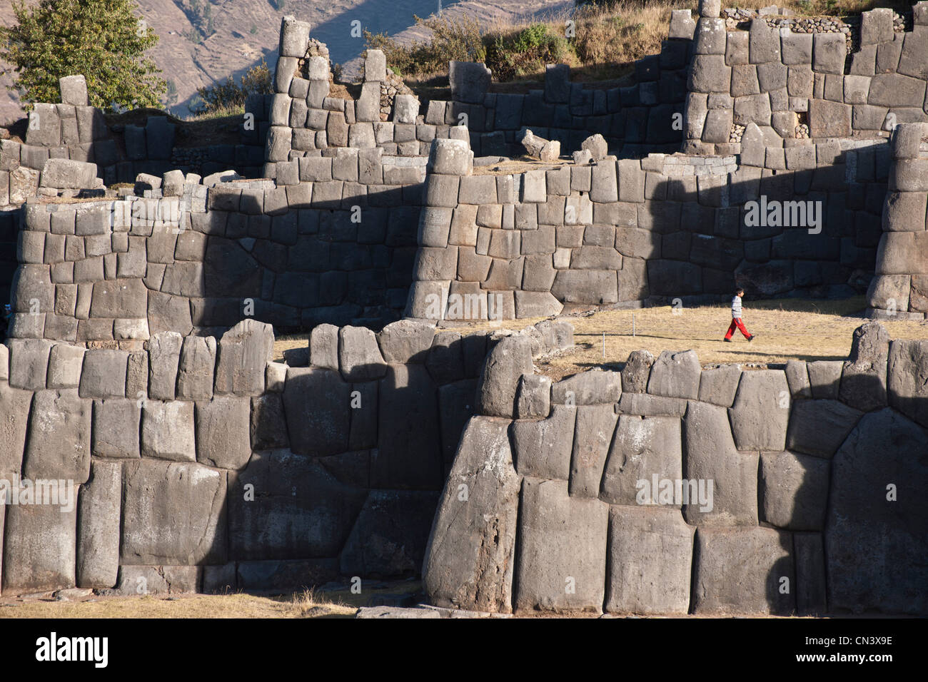 Il Perù, Provincia di Cuzco, Cuzco, elencato come patrimonio mondiale dall UNESCO, Sacsayhuaman, Inca complesso murato costruito da Pachacutec in Foto Stock