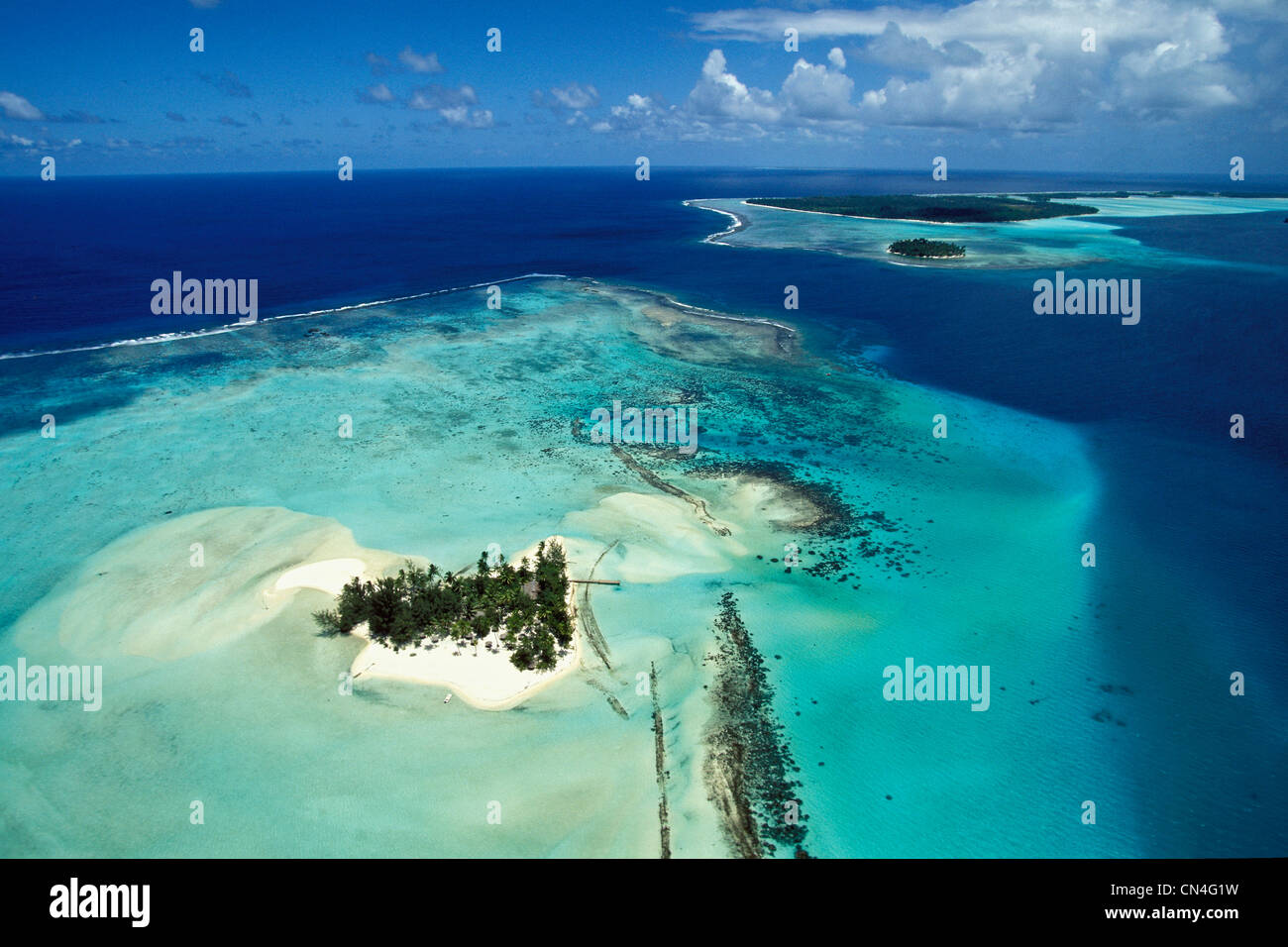 Francia, Polinesia francese, arcipelago sottovento, Bora Bora Motu Tapu (vista aerea) Foto Stock