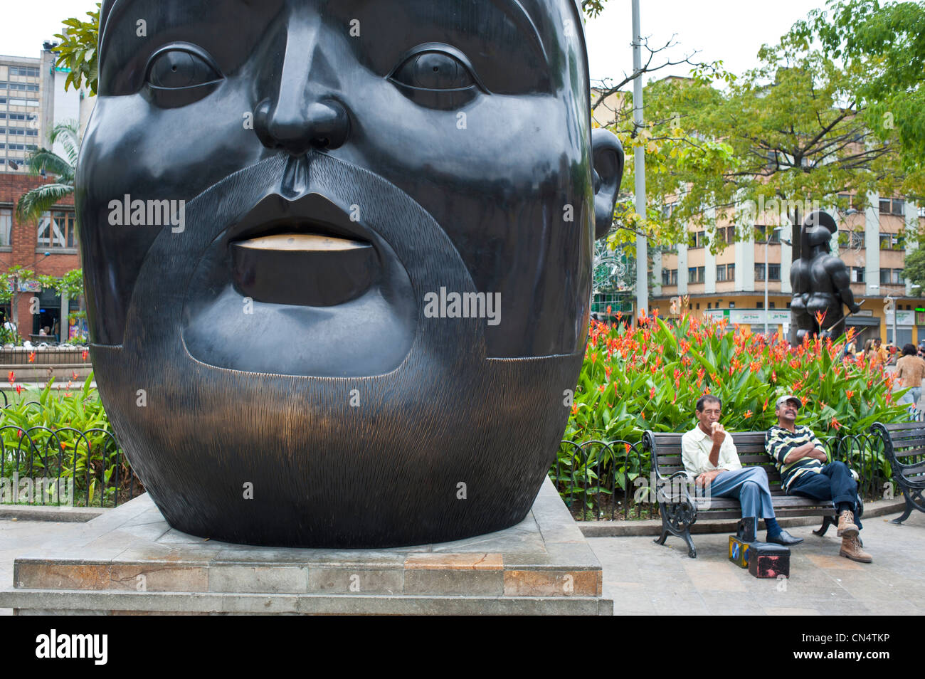 La Colombia, dipartimento di Antioquia, Medellin, downtown, Villanueva distretto, Plaza Botero dove riposare 23 enormi sculture di Botero Foto Stock