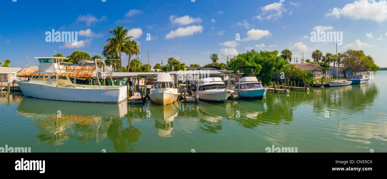 Panoramica di barche lungo litorale in Englewood Florida Foto Stock