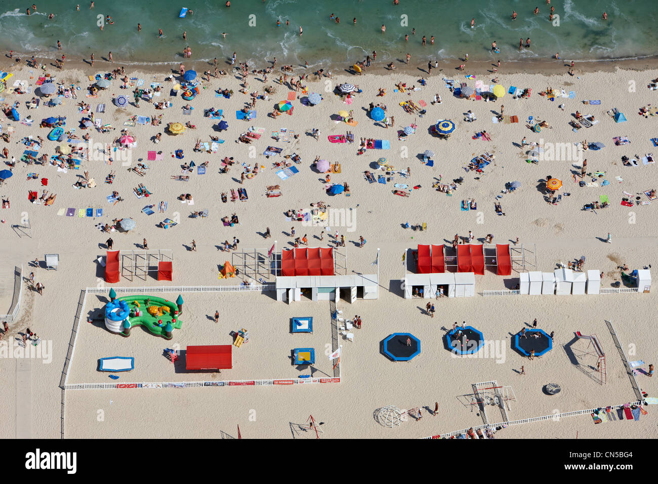Francia, Loire Atlantique, Baie du Pouliguen, La Baule, Nau Beach (Vista aerea) Foto Stock