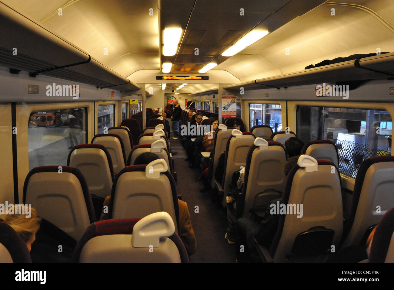All'interno di un carrello ferroviario con il Gatwick Express Foto Stock