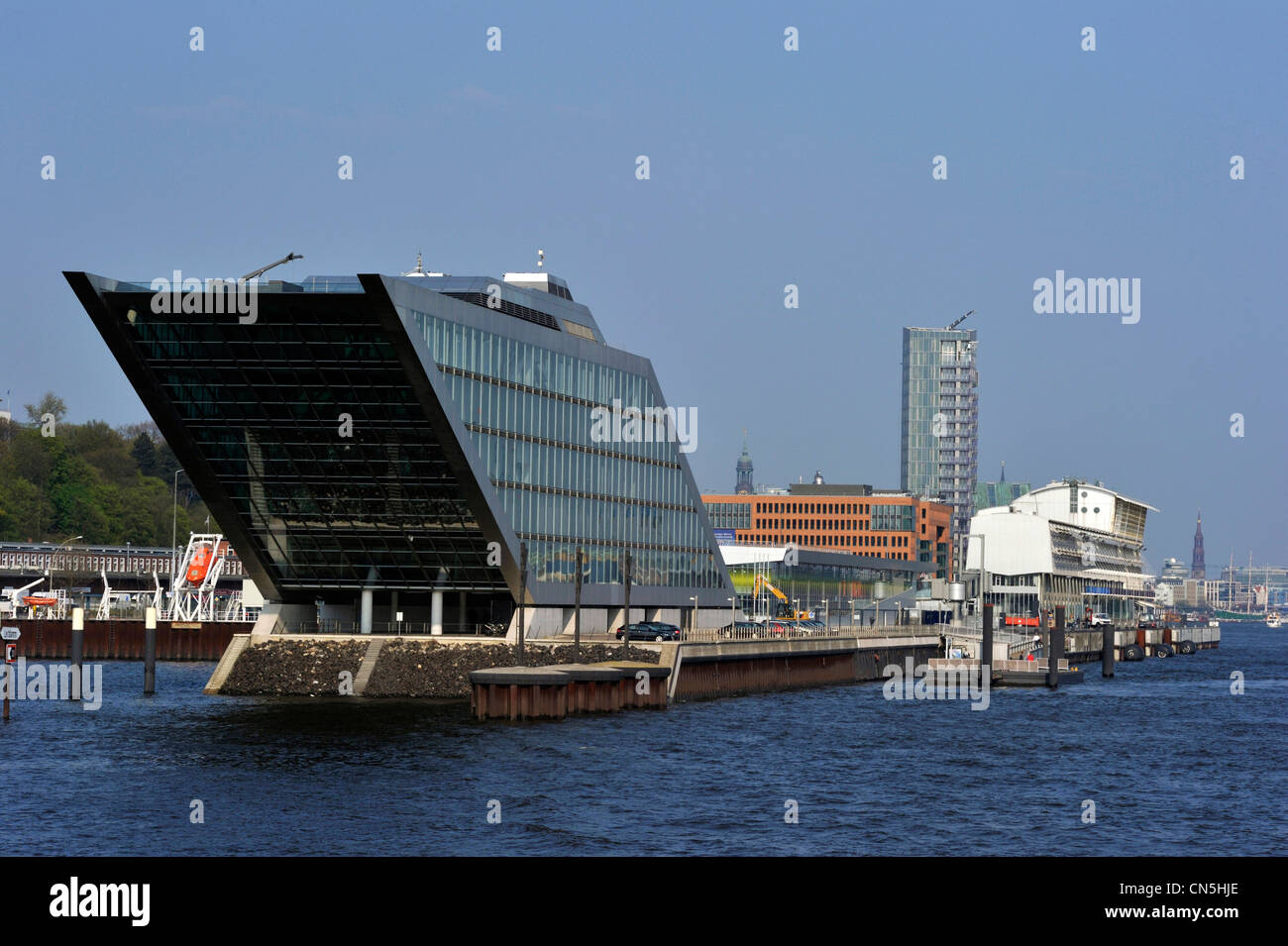 Germania, Amburgo, capitale verde europea 2011, la costruzione di uffici Dockland dagli architetti di impresa hadi Teherani Foto Stock
