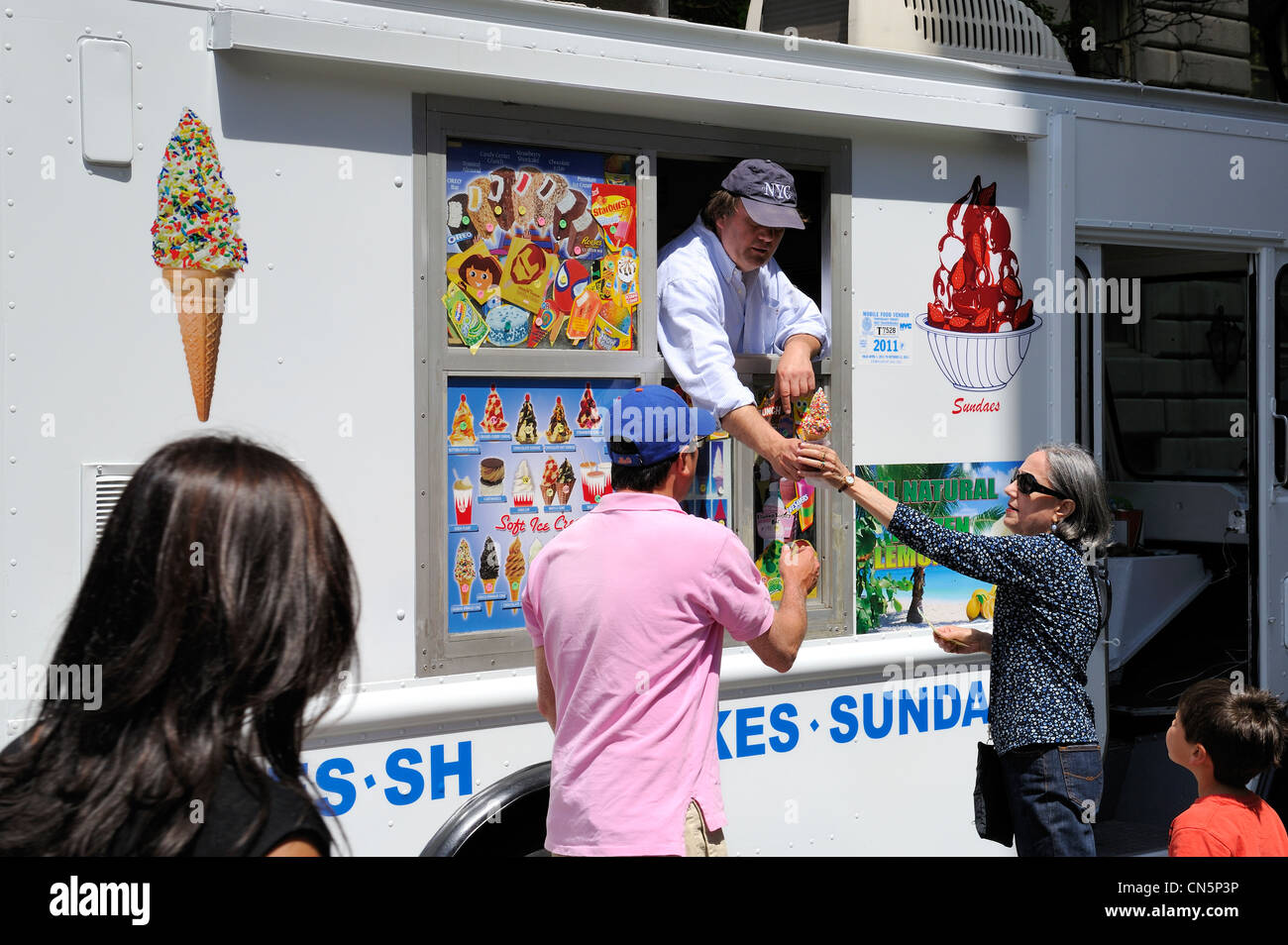 Stati Uniti, New York City, Manhattan Upper East Side, Gelato street vendor Foto Stock