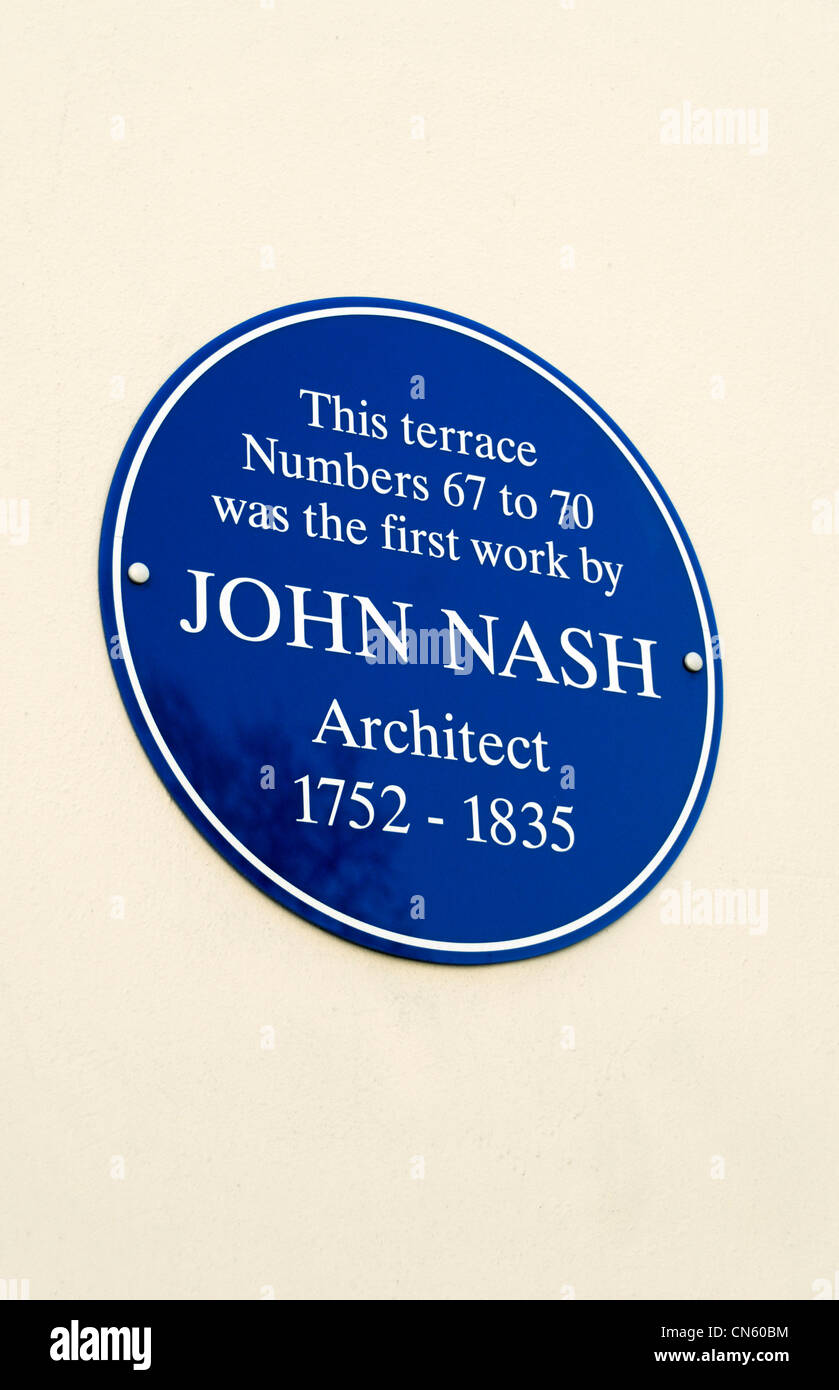 Targa blu memorial all'architetto John Nash fuori 67-70 Great Russell Street WC1, London, Regno Unito Foto Stock