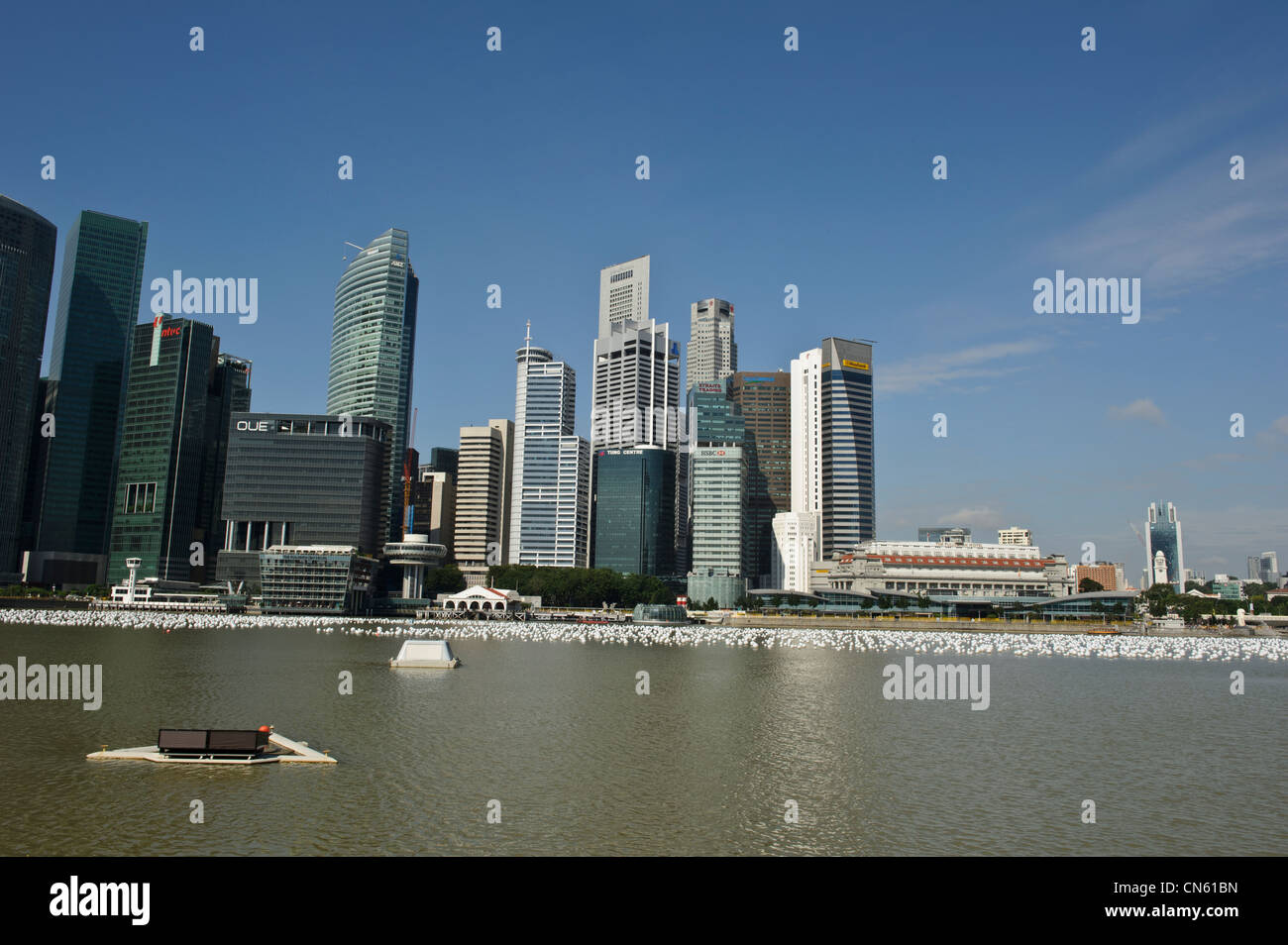 Il quartiere finanziario di Marina Bay, Singapore. Foto Stock