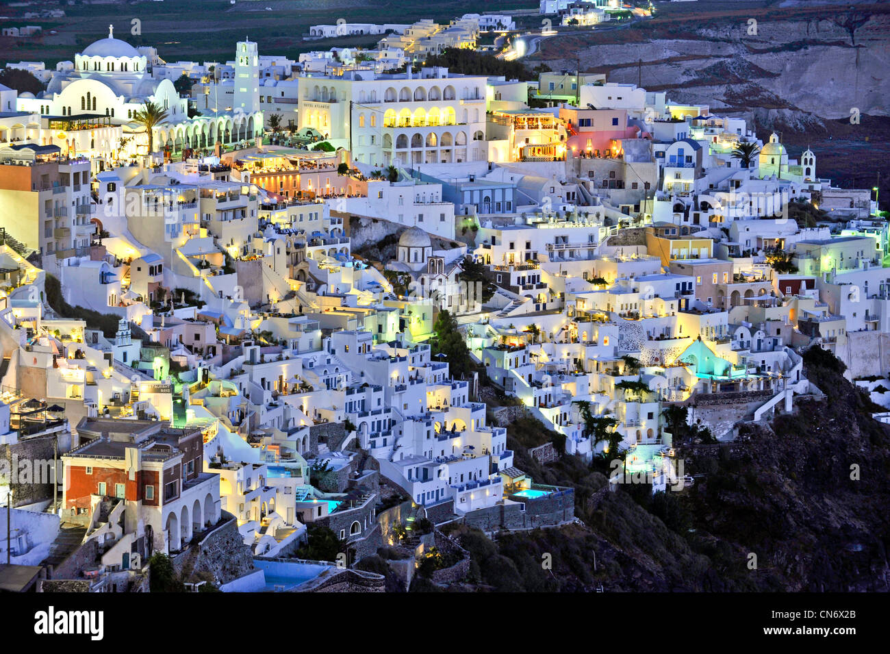 Santorini Cicladi Grecia il villaggio di Fira Foto Stock