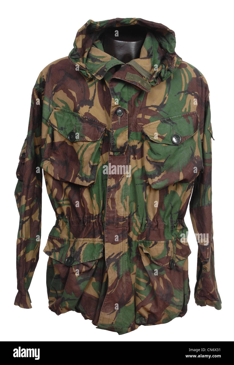 Abbigliamento camouflage come utilizzati dalle forze militari. British temperato DMP camo Foto Stock