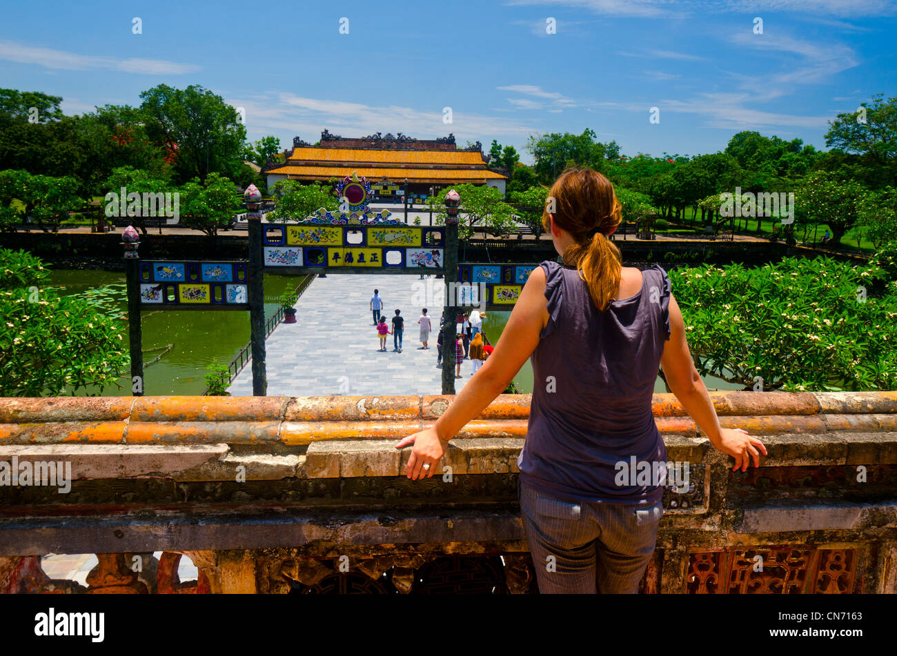 Turista nella città imperiale, tonalità, Vietnam Foto Stock
