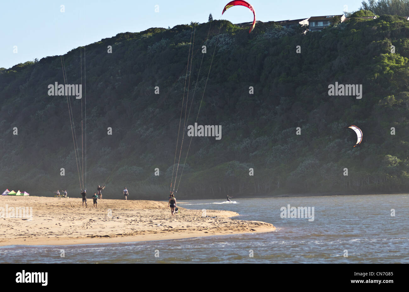 Il Kite-surfer in azione Foto Stock